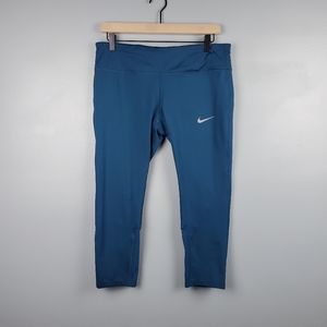 Nike Dri-Fit cropped running leggings Size Large